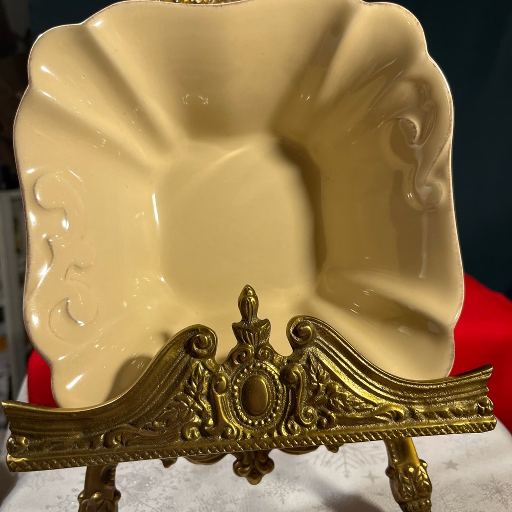 Elegant Cream Ceramic Serving Dish